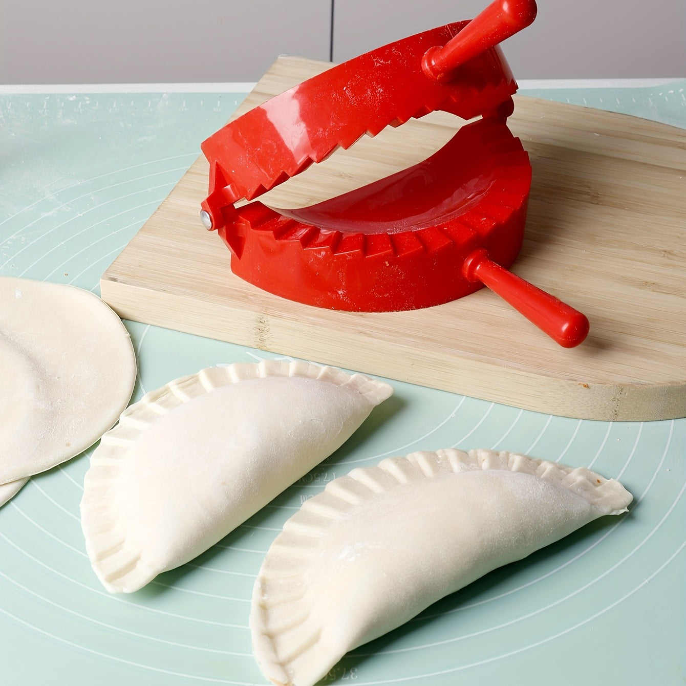 Dumpling Press Maker