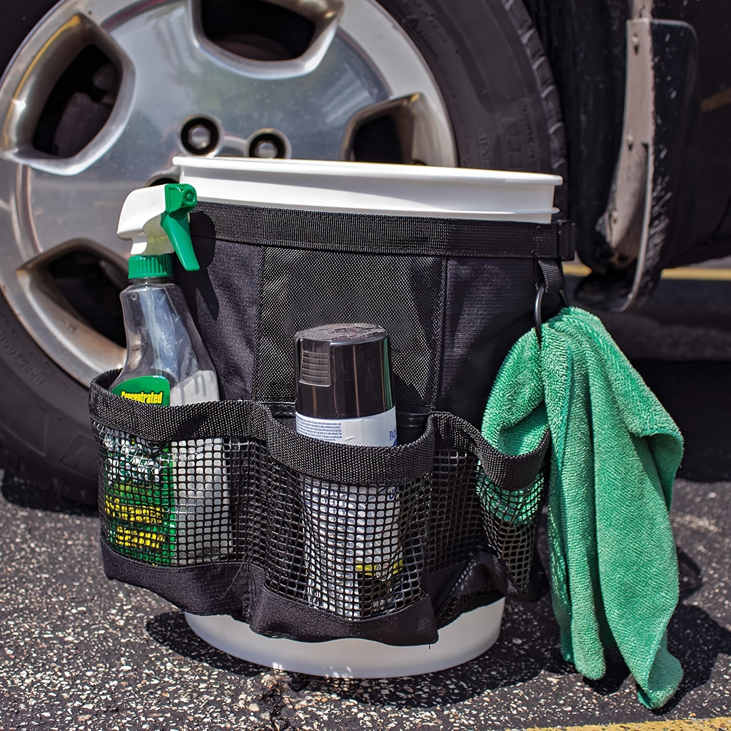 Bucket-style Car Wash Tool Organizer